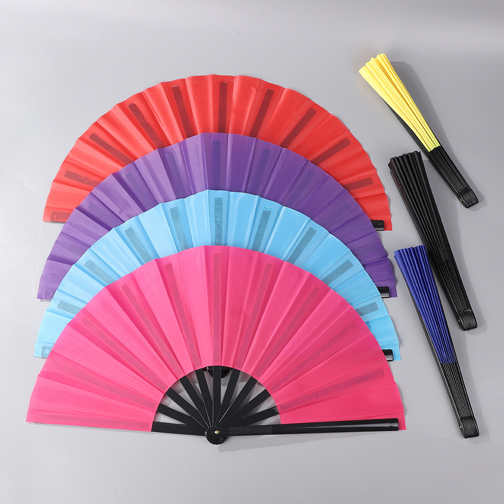 中国风素面纯色折叠扇子13英寸塑料竹骨功夫响扇节日表演舞蹈扇子详情2