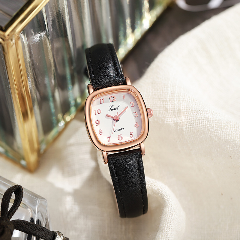 新品款式时尚小方形女士手表女款中初学生小众皮带石英表跨境爆款详情3