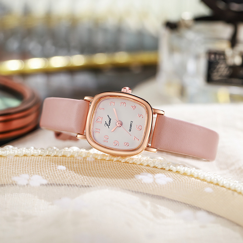 新品款式时尚小方形女士手表女款中初学生小众皮带石英表跨境爆款详情6