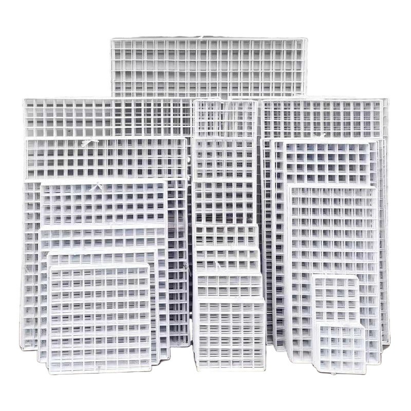 网片网格铁丝网超市挂网货架白色铁网展示架格子网格片挂墙置物架详情4