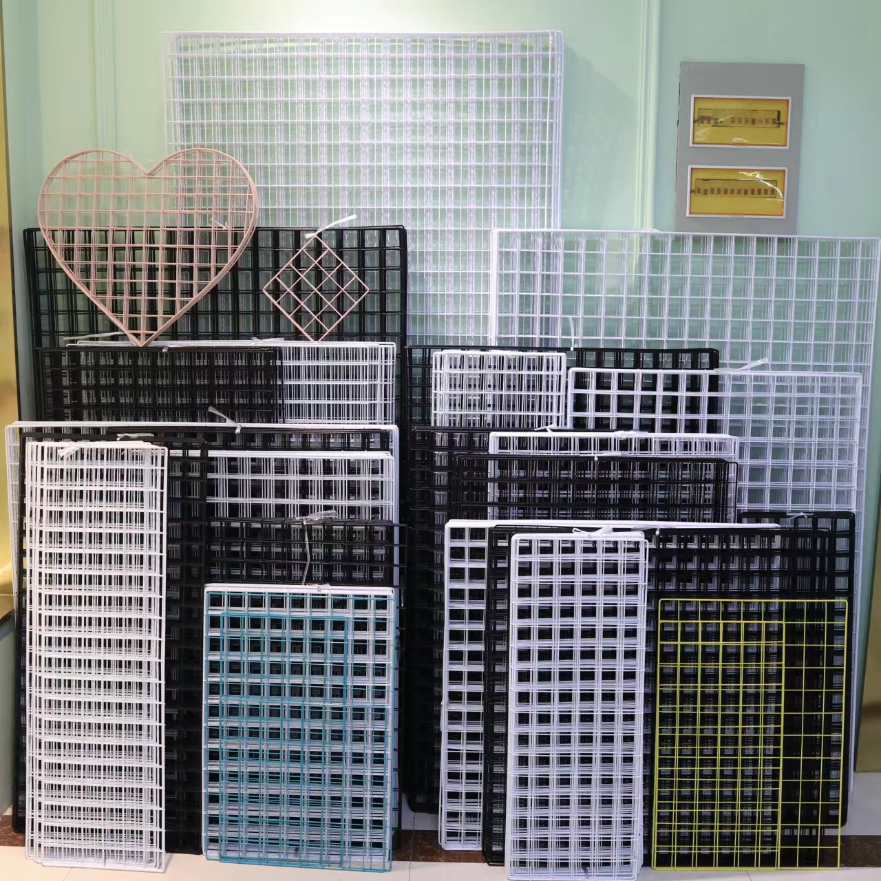 ins铁艺网格收纳片超市挂网宠物笼子网格架幼儿园环创网格片批发详情图3