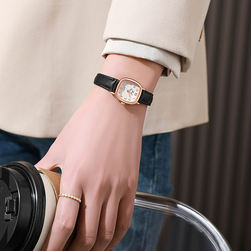 新品款式时尚小方形女士手表女款中初学生小众皮带石英表跨境爆款详情图4