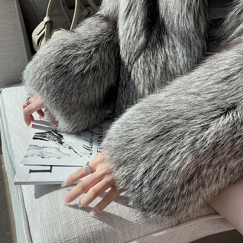 2022年冬季新款仿狐狸毛皮草外套女短款时尚银狐皮毛一体裘皮大衣详情图4