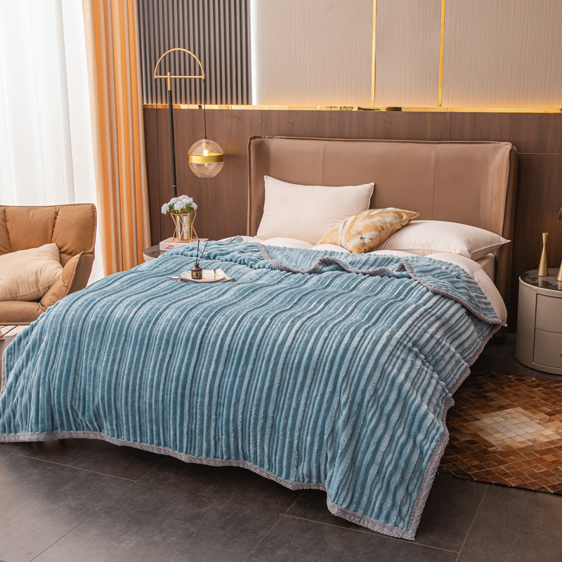 加厚珊瑚绒毛毯宽窄抽条仿兔毛绒牛奶绒法兰绒盖毯学生午休空调毯详情图4