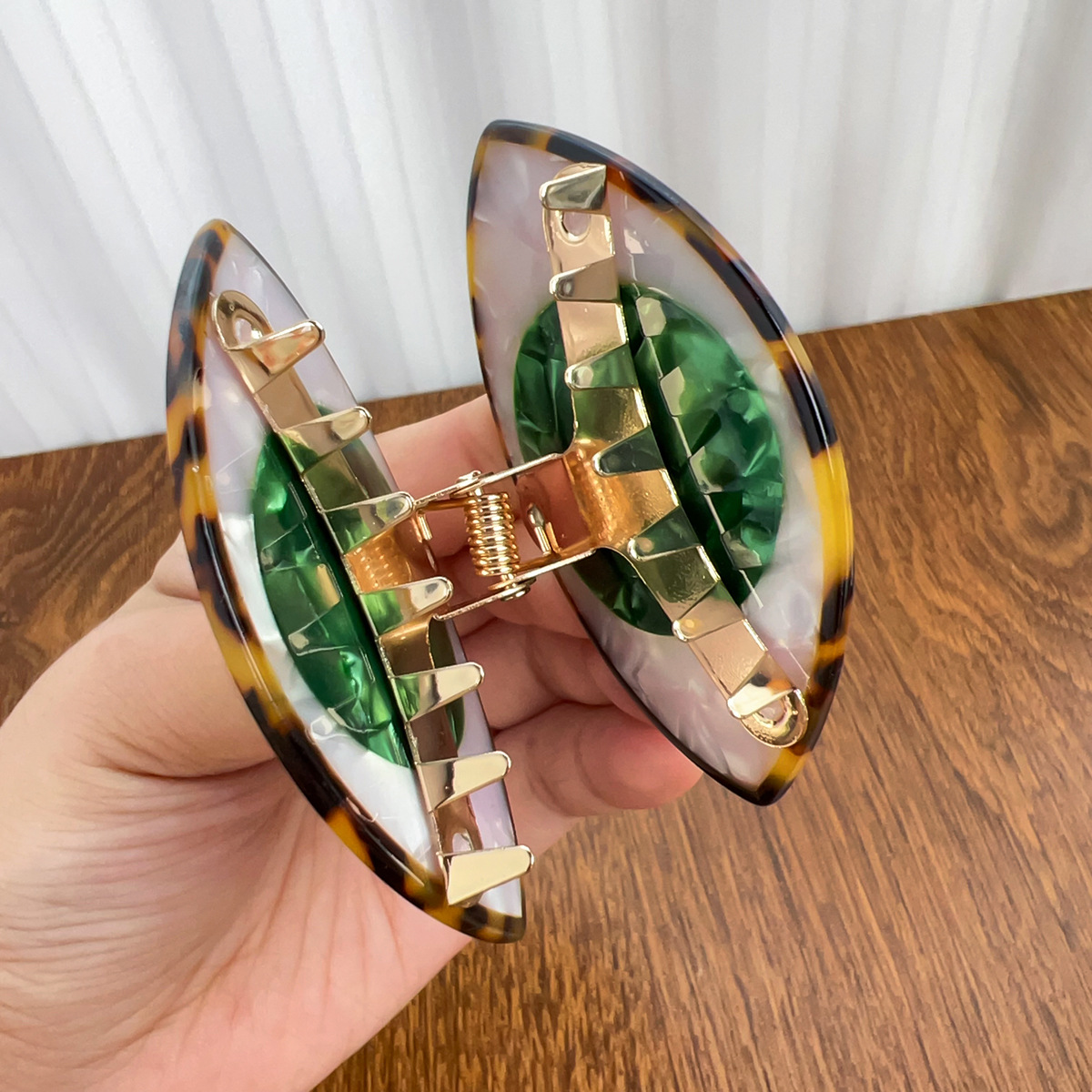 克苏鲁大眼个性醋酸抓夹拼接发夹小众趣味万圣节氛围感发饰女批发详情图3