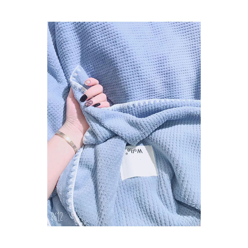 现货华夫格毛毯办公室午睡绒毯夏季单人空调沙发用小盖毯薄款被子详情图5