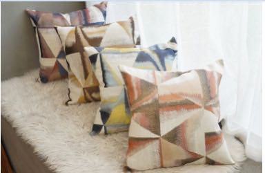 2020新款百分比化纤45*45时尚抱枕靠垫不规则渐变0002详情1