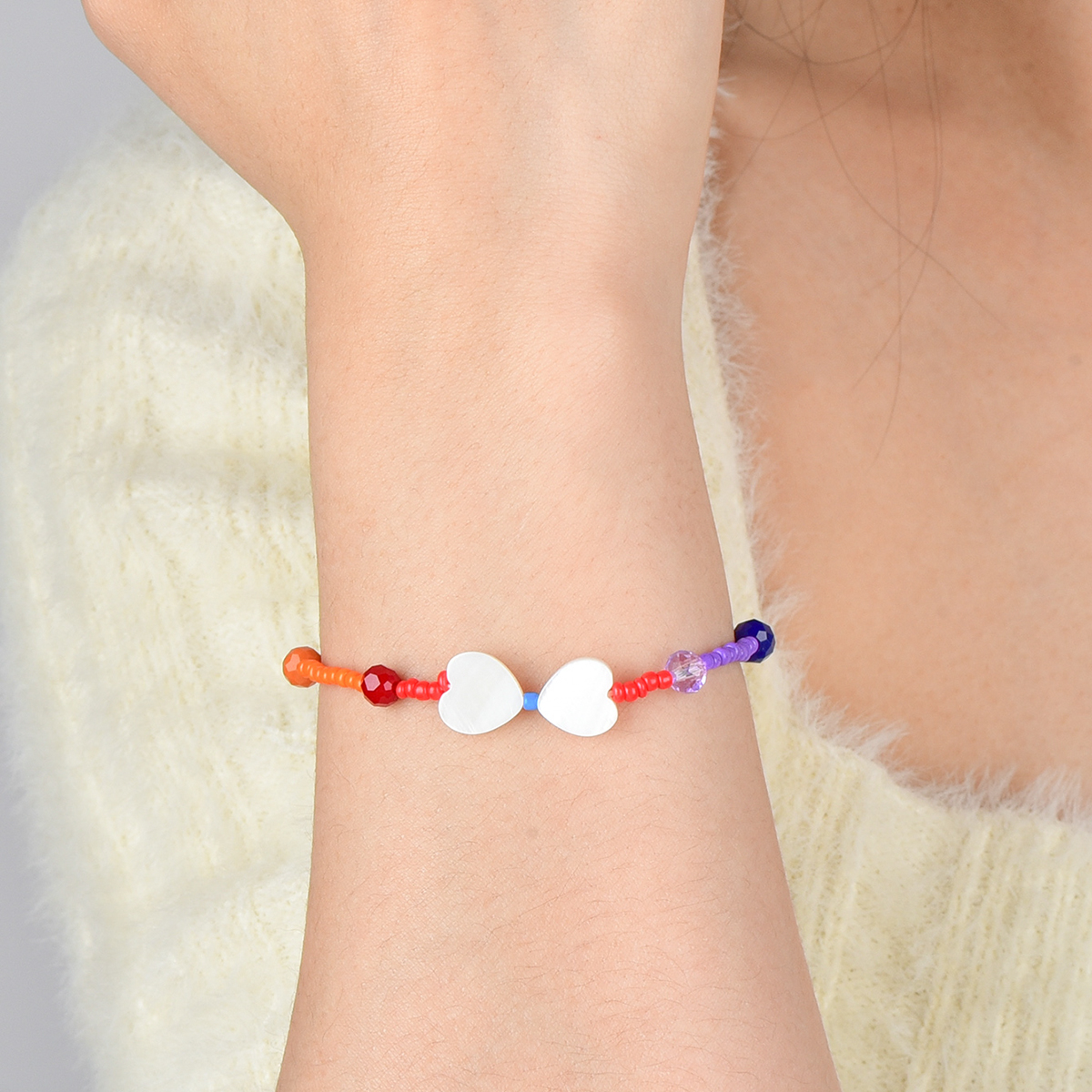 1件可爱彩虹串珠手链，波西米亚风格，爱心贝珠女士手链，音乐节、潮流派对适用，送闺蜜的礼物手链详情图1