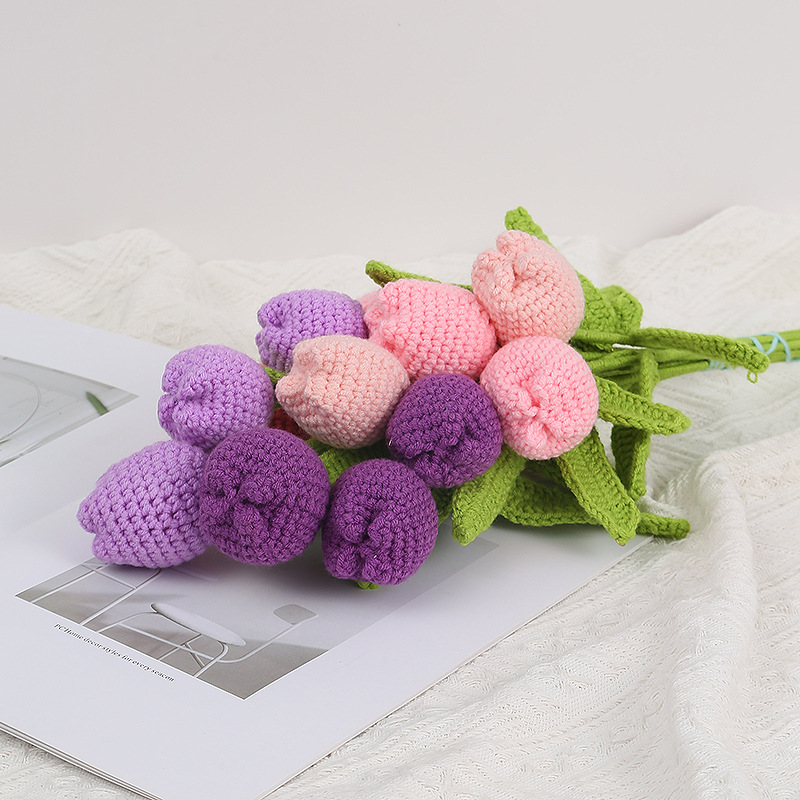 亚马逊手工成品编织玫瑰花铃兰花郁金香花仿真花毛线针织花束批发详情图2