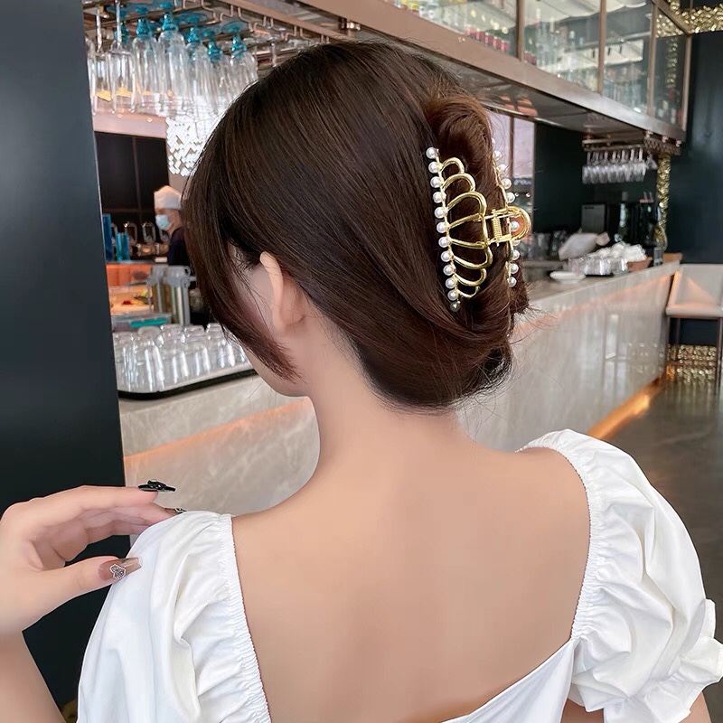 爆款网红合金镂空皇冠发顶卷发合金皇冠加珍珠详情图3