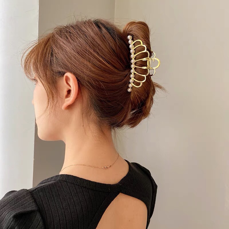 爆款网红合金镂空皇冠发顶卷发合金皇冠加珍珠详情图2