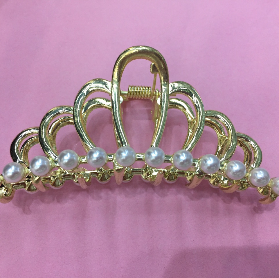 爆款网红合金镂空皇冠发顶卷发合金皇冠加珍珠详情图1