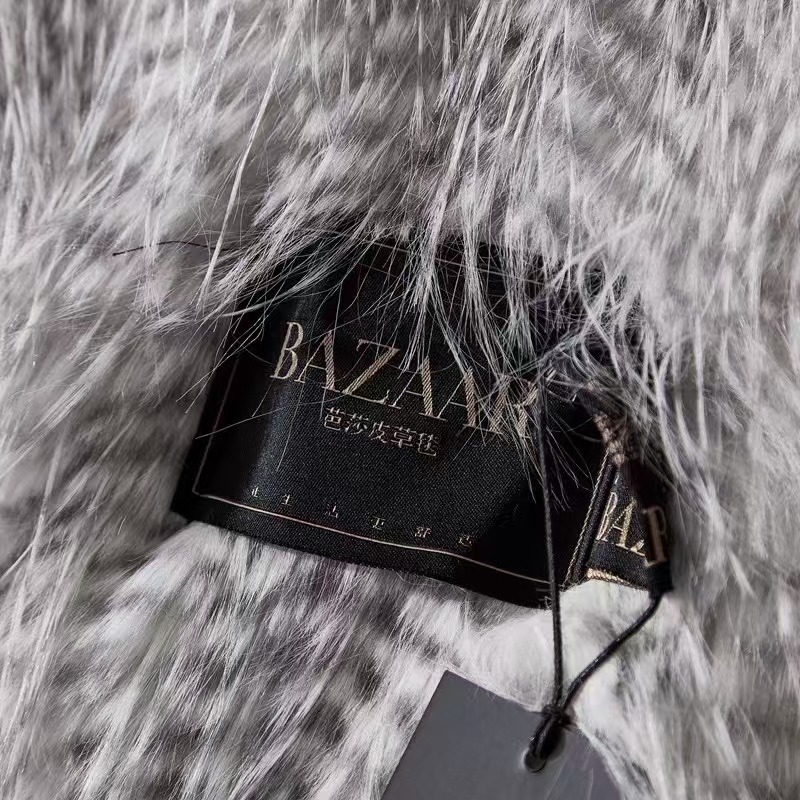 外贸跨境轻奢长毛款超柔暖舒适芭莎皮草毯详情图5