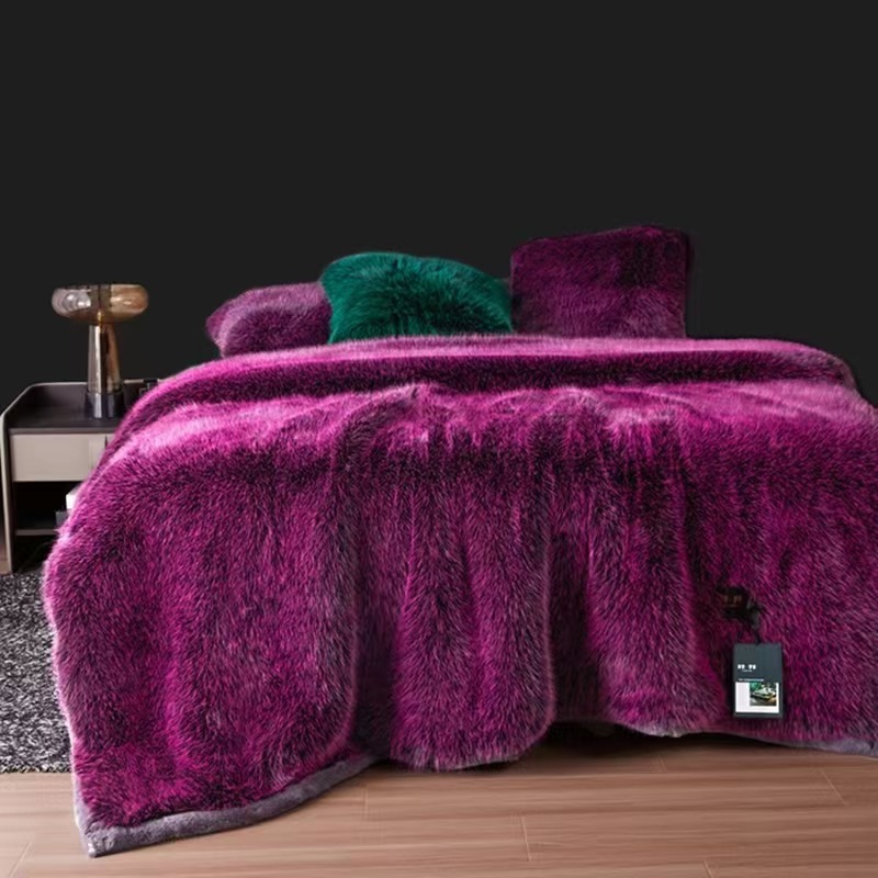 外贸跨境新款高端轻奢摩登·魅影重工双层柔暖贴肤毛毯详情图2