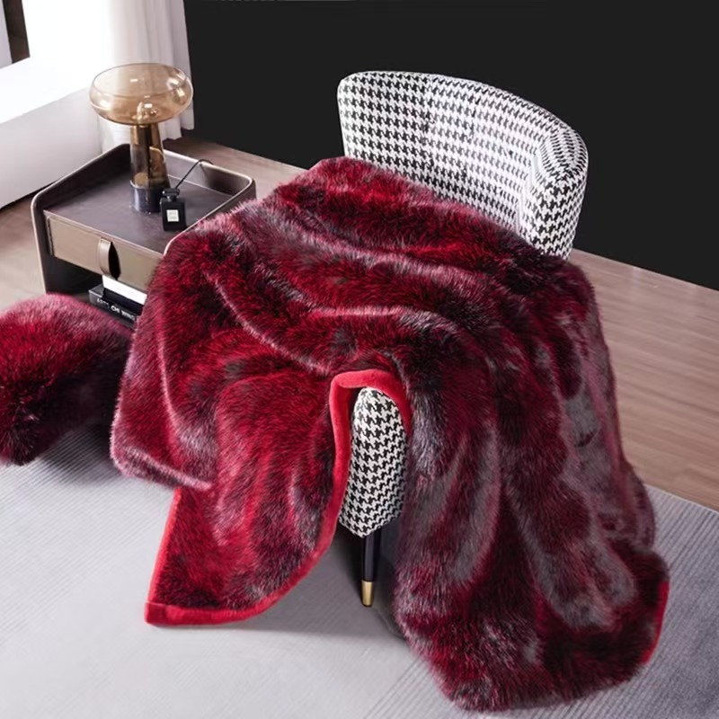 外贸跨境新款高端轻奢摩登·魅影重工双层柔暖贴肤毛毯详情图1