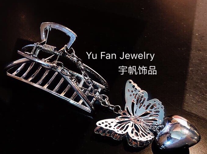 爆款网红合金镂空发顶合金大爪，吊坠蝴蝶结卷发筒固定发顶详情图3