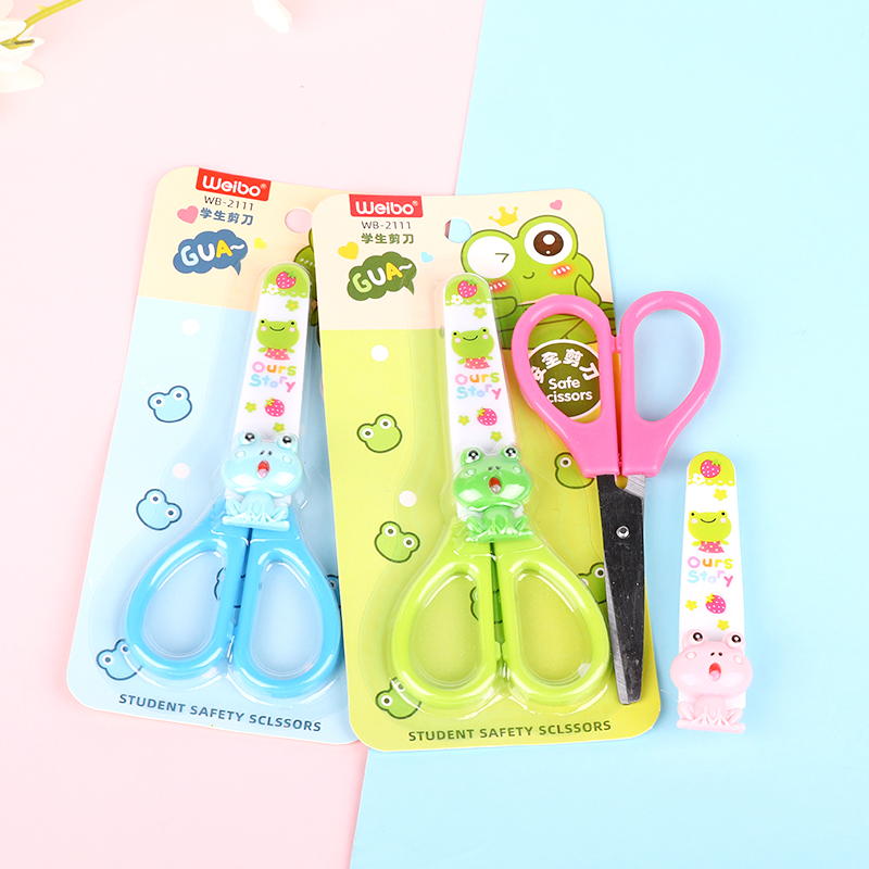 	 weibo炜搏可爱卡通小剪刀带保护套学生手工剪刀安全家用小剪子详情图4