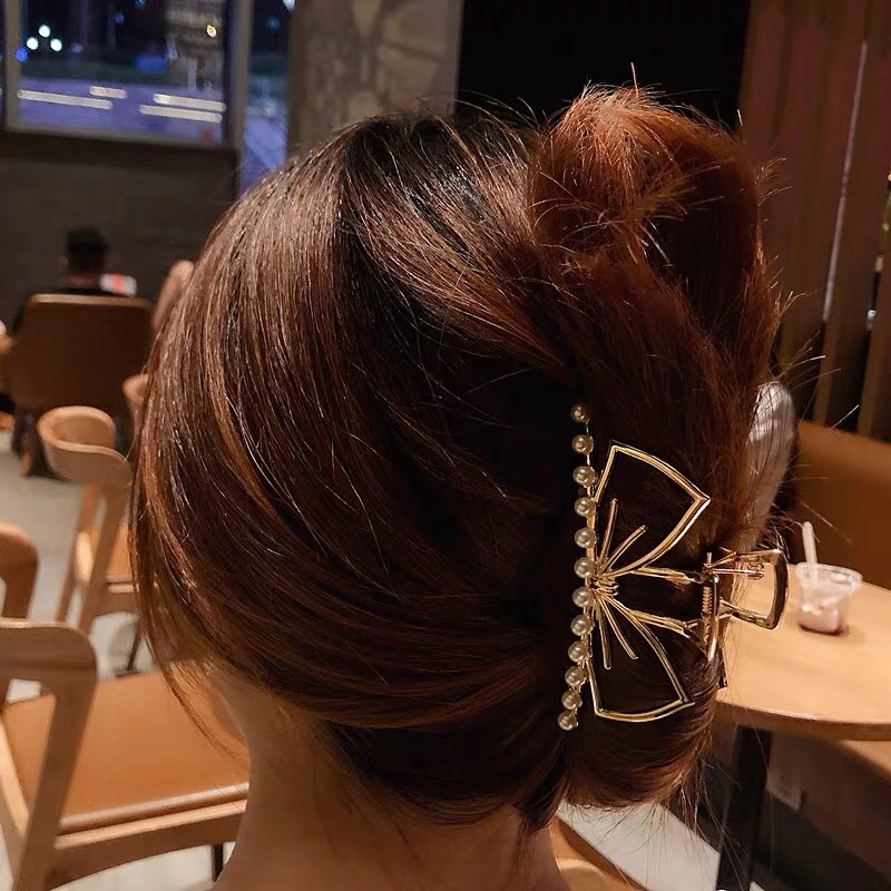 爆款网红合金镂空发顶卷发筒固定卷发筒固定发顶合金蝴蝶带珍珠详情图5